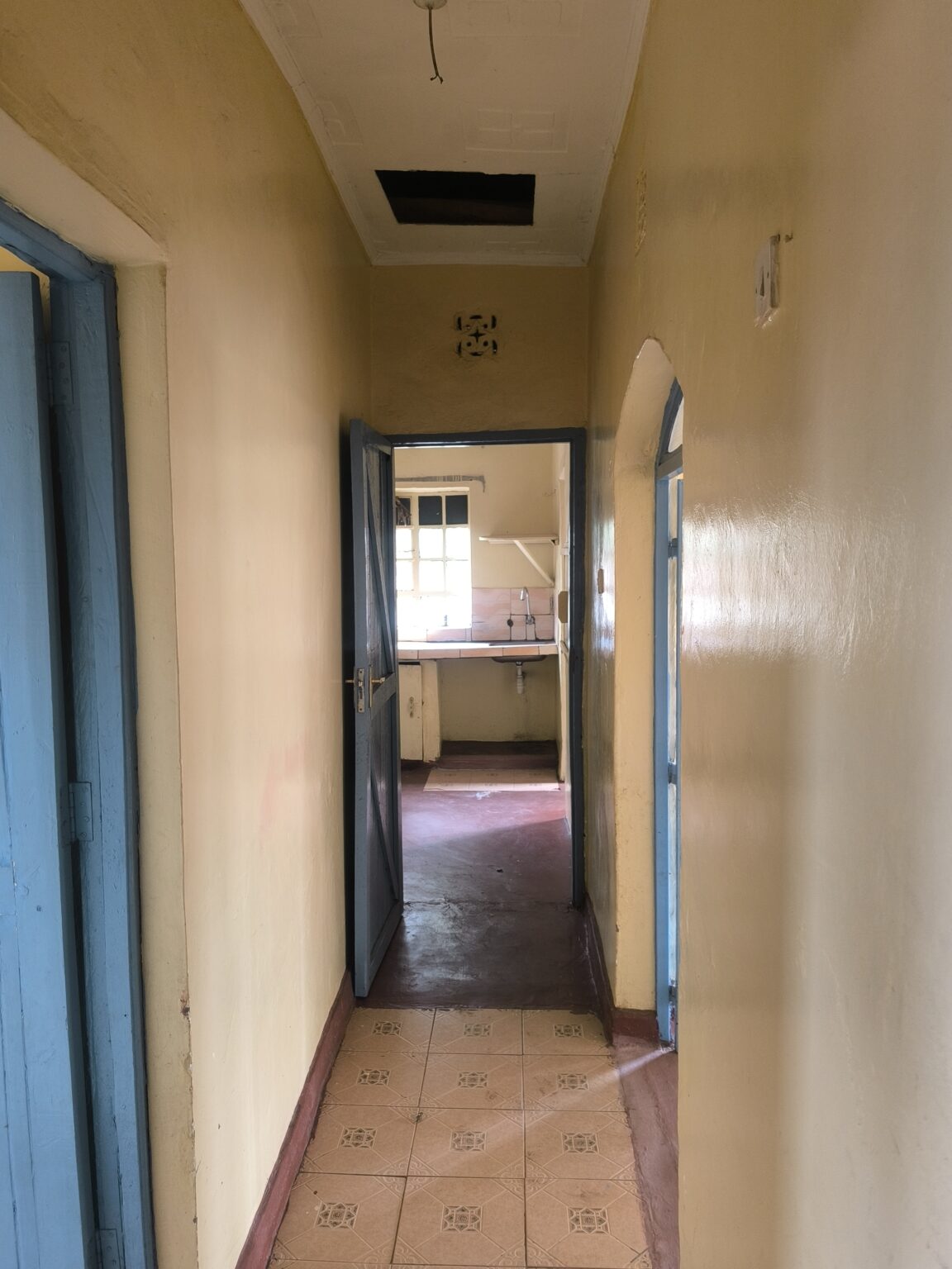 from second bdrm to kitchen